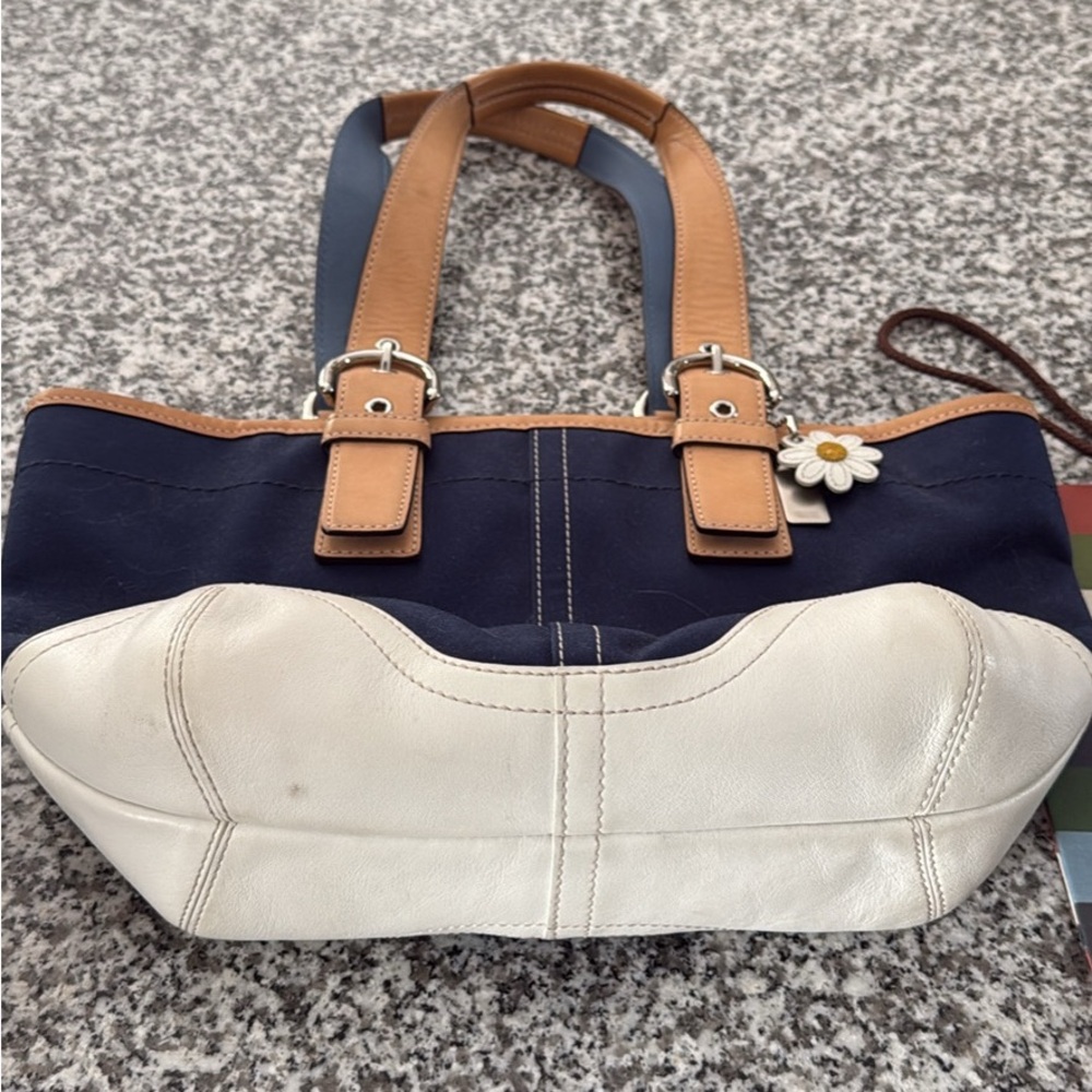 Stylish Navy and White Tote Bag Coach